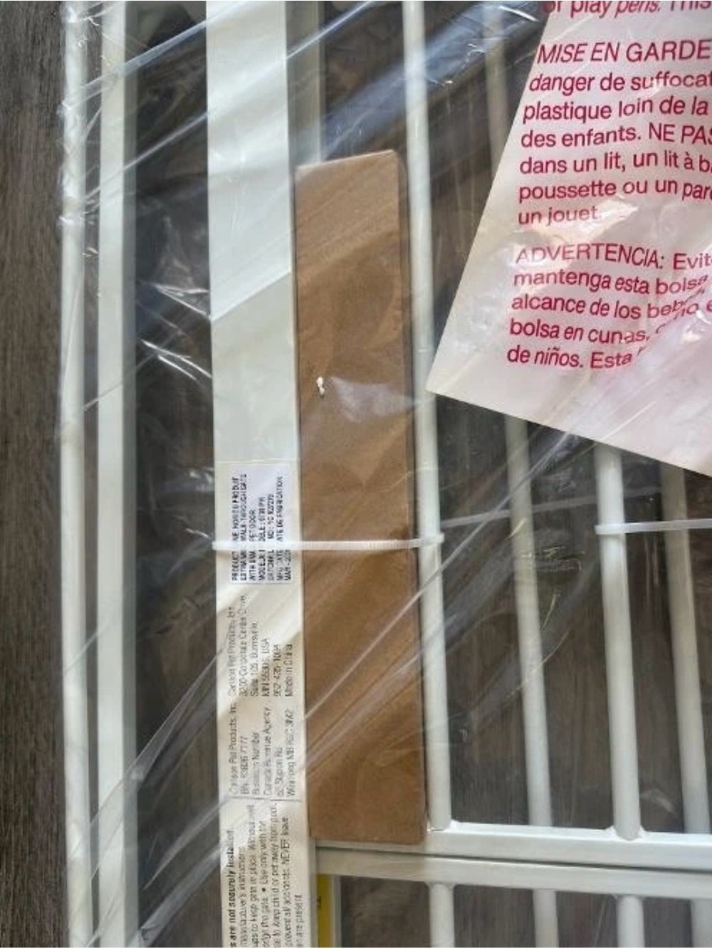 Adjustable White Pet Safety Gate for Cats and Dogs - Picture 3 of 4